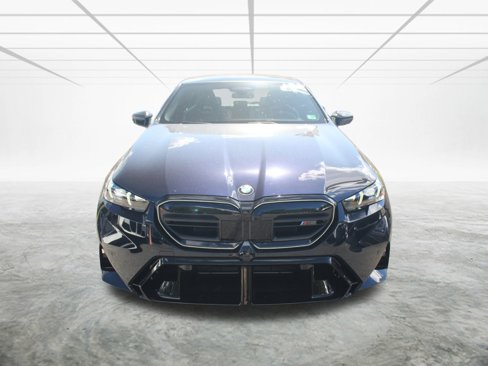 New 2026 BMW M5 w/ Executive Package image 3