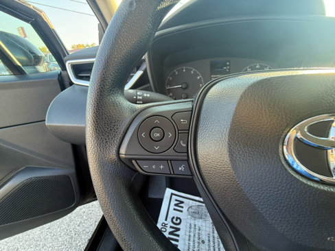 Used 2025 Toyota Corolla LE w/ LE Premium Package image 20