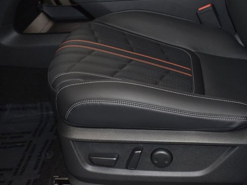 New 2026 Nissan Armada PRO-4X w/ Captain's Chari Seat Package image 17