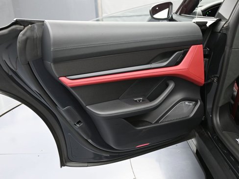 New 2025 Porsche Taycan GTS image 25