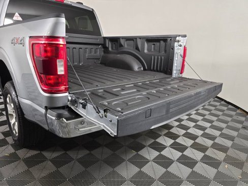 Used 2023 Ford F150 XLT image 13