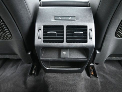 Certified 2020 Jaguar E-PACE R-Dynamic SE image 19