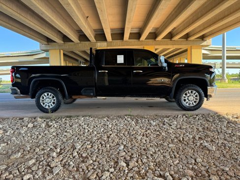 Used 2022 Chevrolet Silverado 3500 LTZ w/ LTZ Texas Edition image 2