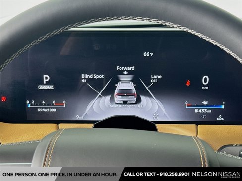 New 2025 Nissan Armada Platinum Reserve image 12