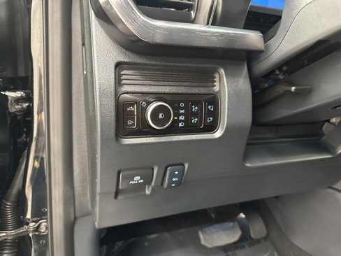 New 2026 Ford F250 Lariat image 21