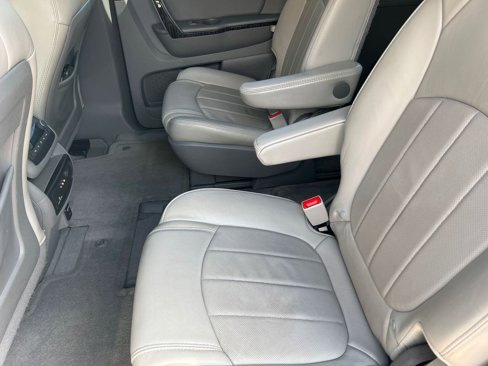 Used 2014 Chevrolet Traverse LTZ image 13