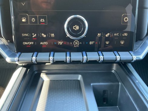 New 2026 GMC Acadia AT4 w/ Super Cruise Package image 8