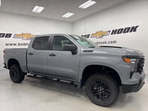 New 2026 Chevrolet Silverado 1500 Custom Trail Boss w/ LPO, Dark Essentials Package image 3
