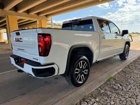 Used 2023 GMC Sierra 1500 AT4 w/ Technology Package image 3