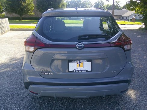 Used 2023 Nissan Kicks SR w/ SR Premium Package image 4