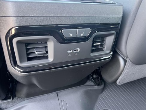 New 2025 GMC Sierra 2500 AT4X w/ AT4X AEV Edition image 14