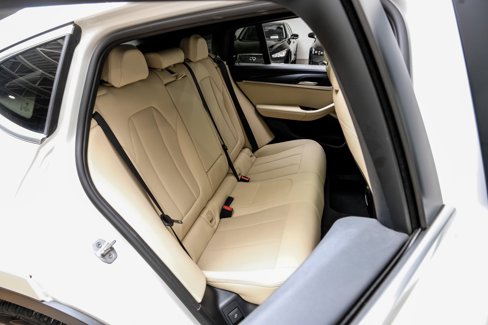 Used 2025 BMW X4 xDrive30i image 40