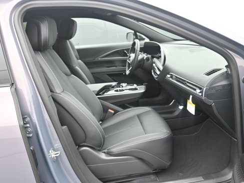 New 2026 Cadillac Lyriq Luxury image 13