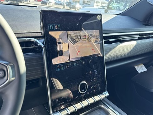 New 2025 GMC Sierra EV Denali image 18