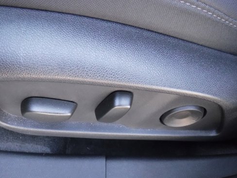 Used 2025 Chevrolet Equinox LT w/ Convenience Package II image 15
