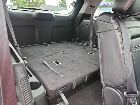 Used 2024 Ford Explorer XLT w/ Equipment Group 202A image 12