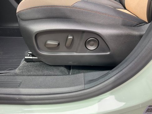 New 2026 Chevrolet Equinox ACTIV w/ LPO, Floor Liner Package image 17