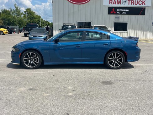 Used 2023 Dodge Charger R/T w/ Plus Group image 2