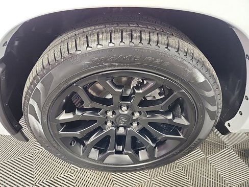 New 2025 RAM 1500 Limited image 25