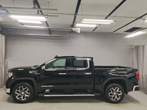 New 2026 GMC Sierra 1500 SLT w/ SLT Premium Plus Package image 15