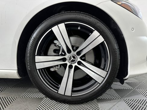 Used 2025 Mercedes-Benz C 300 Sedan image 10