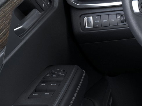 New 2026 GMC Acadia Denali w/ LPO, Floor Liner Package image 22