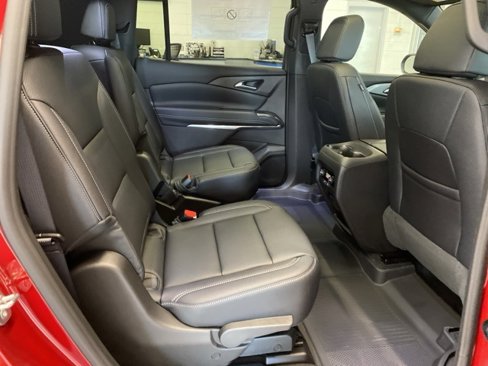 New 2026 Chevrolet Traverse LT w/ Sun and Wheel Package image 33