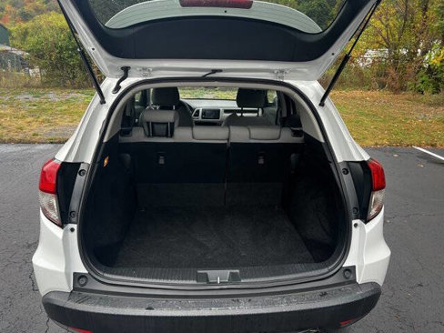 Used 2021 Honda HR-V EX image 9