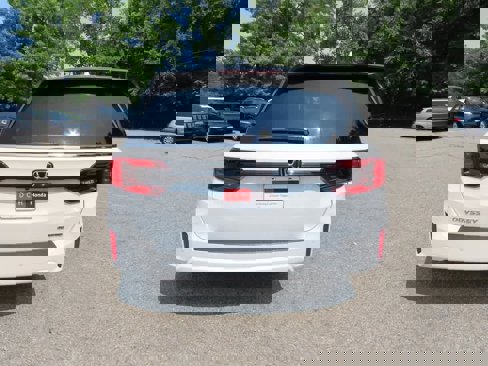 New 2026 Honda Odyssey Touring image 5