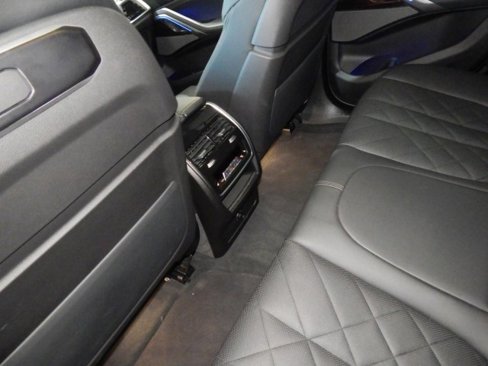 Used 2025 BMW X6 xDrive40i image 34