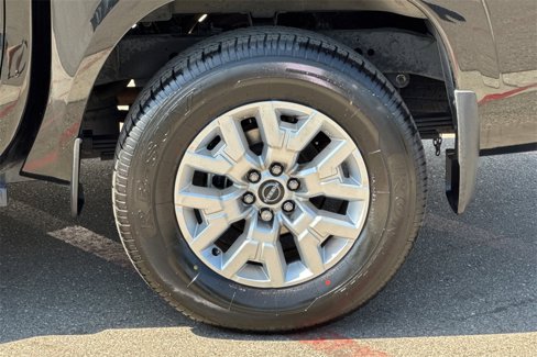 Used 2022 Nissan Frontier SV w/ Technology Package image 30
