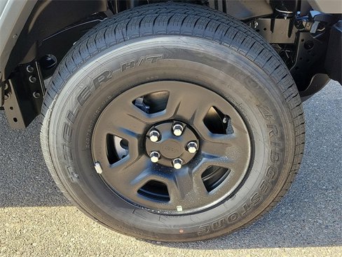 New 2025 Jeep Gladiator Sport image 7