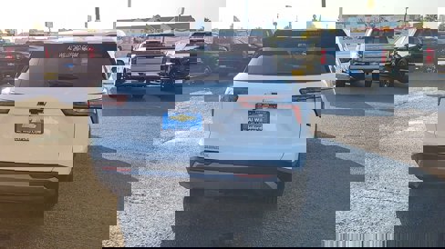 New 2026 Chevrolet Equinox LT image 7