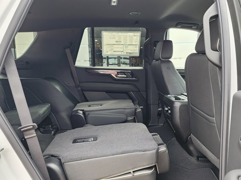 New 2026 GMC Yukon Elevation image 48