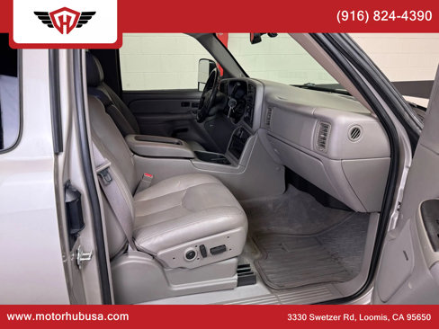 Used 2004 Chevrolet Silverado 2500 LT w/ Heavy-Duty Power Package image 50