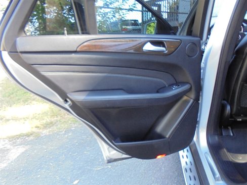 Used 2013 Mercedes-Benz ML 350 2WD image 16