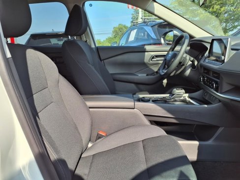 New 2026 Nissan Rogue S image 7
