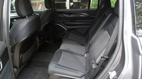 Used 2021 Jeep Grand Cherokee L Laredo w/ Luxury Tech Group I image 10