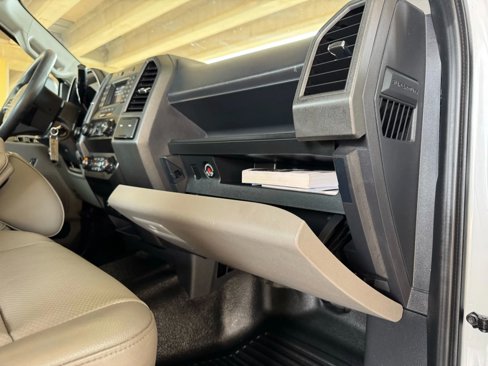 Used 2022 Ford F250 XL w/ Power Equipment Group image 27