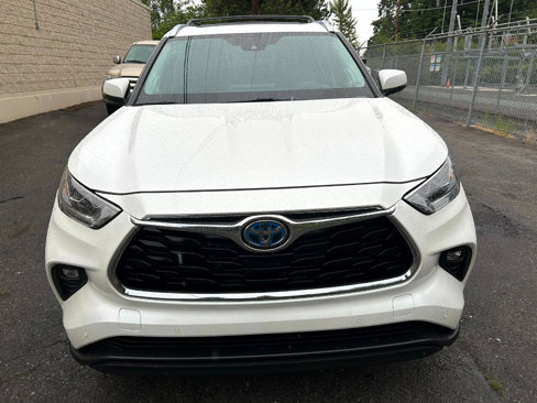 Used 2020 Toyota Highlander Limited image 2
