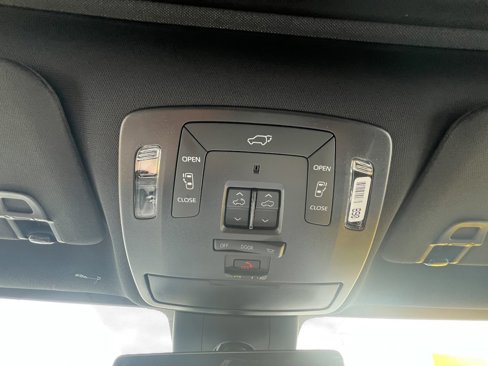 New 2025 Toyota Sienna Limited image 22