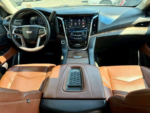 Used 2017 Cadillac Escalade Premium Luxury w/ LPO, Radiant Package image 14