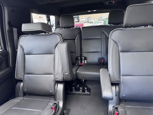 Used 2023 GMC Yukon XL SLT image 22