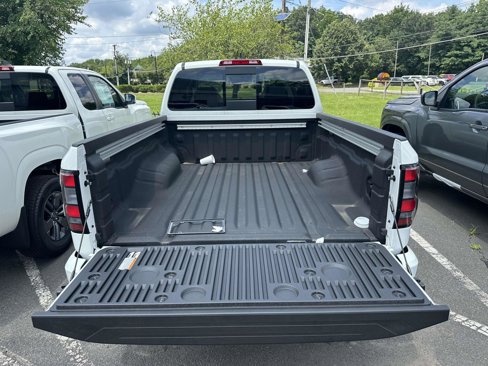 Used 2025 Nissan Frontier SV w/ SV Convenience Package image 32