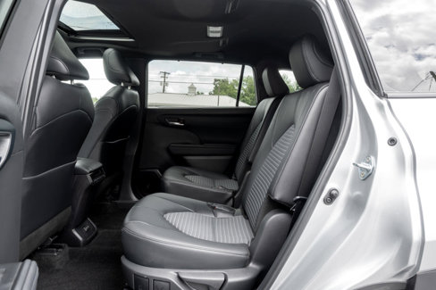 Used 2024 Toyota Highlander XSE image 17