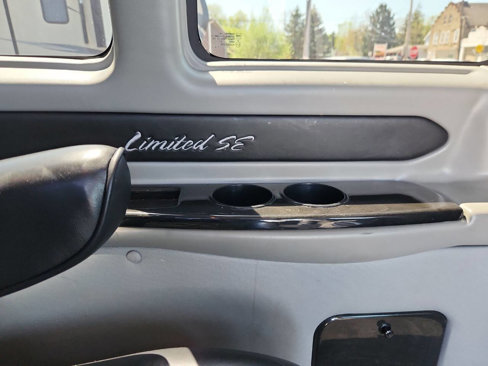 Used 2019 Chevrolet Express 2500 Extended w/ Enhanced Convenience Package image 17