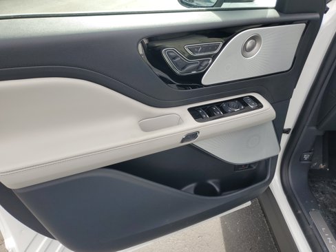 New 2025 Lincoln Aviator Reserve w/ Equipment Group 201A image 8