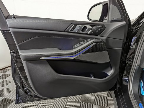 New 2026 BMW X7 M60i image 10