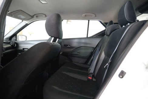 Used 2019 Nissan Kicks SV image 17