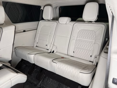 Used 2024 Lincoln Navigator L Black Label image 14